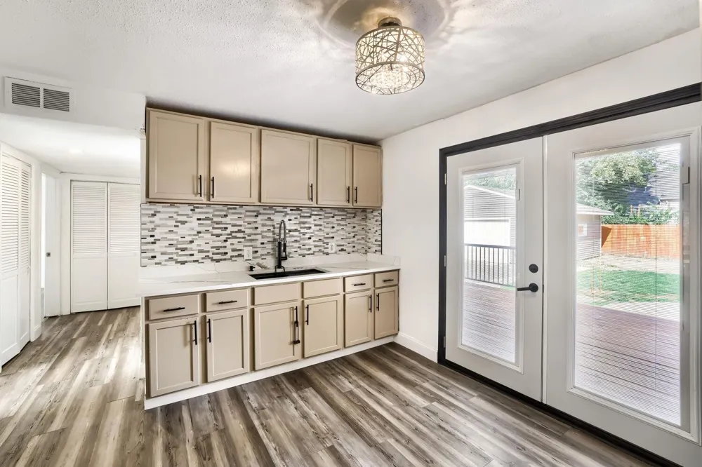 1168 Kruse Street West Saint Paul, MN 55118