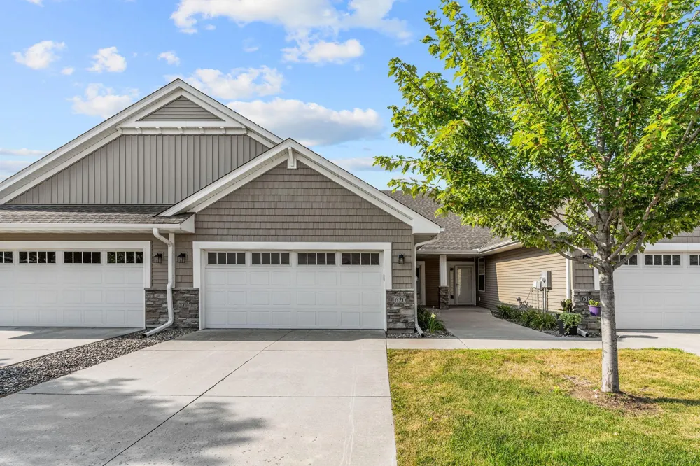 620 Liberty Way Vadnais Heights, MN 55127