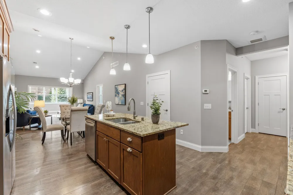 620 Liberty Way Vadnais Heights, MN 55127