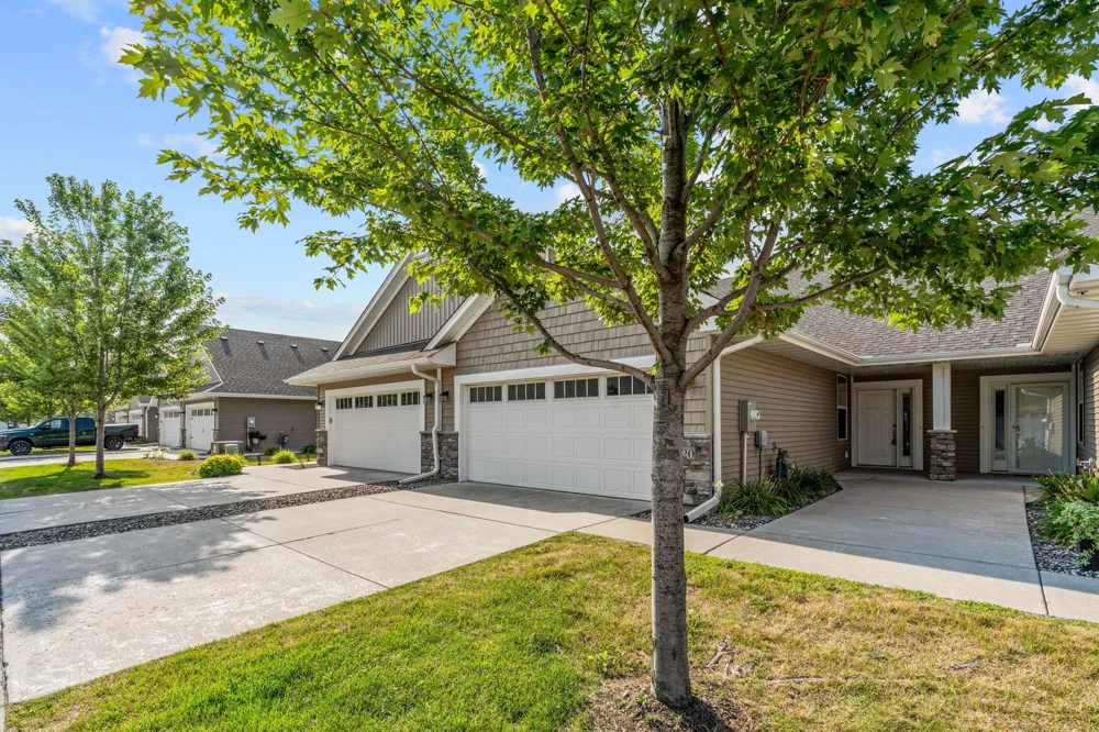 620 Liberty Way Vadnais Heights, MN 55127