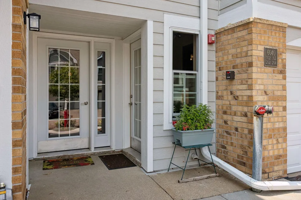 6040 Chasewood Parkway #2 Minnetonka, MN 55343