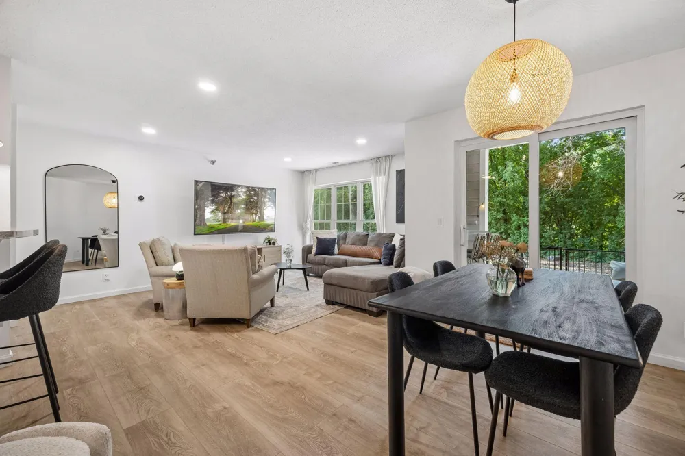 6040 Chasewood Parkway #2 Minnetonka, MN 55343
