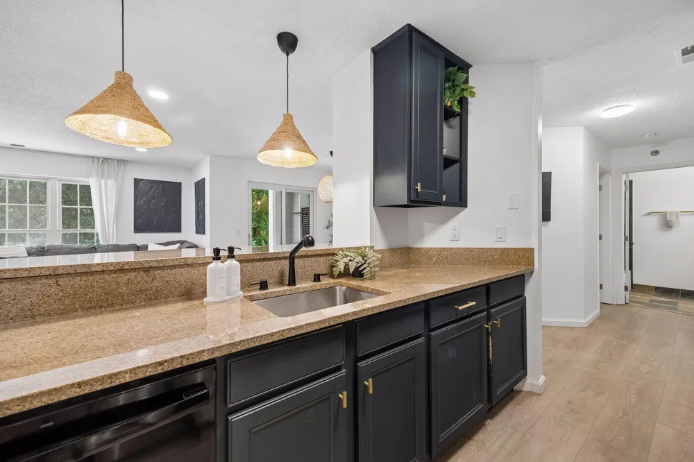 6040 Chasewood Parkway #2 Minnetonka, MN 55343