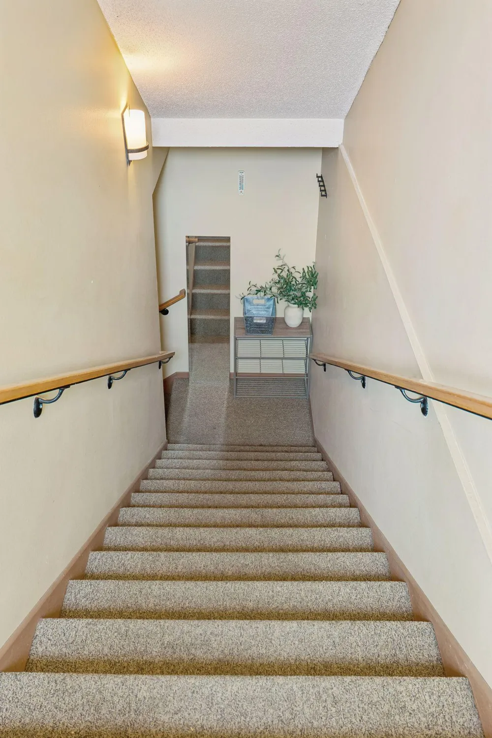 6040 Chasewood Parkway #2 Minnetonka, MN 55343