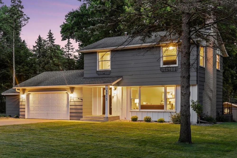 5913 Woodland Circle Minnetonka, MN 55345