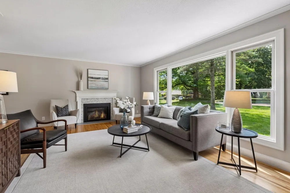 5913 Woodland Circle Minnetonka, MN 55345