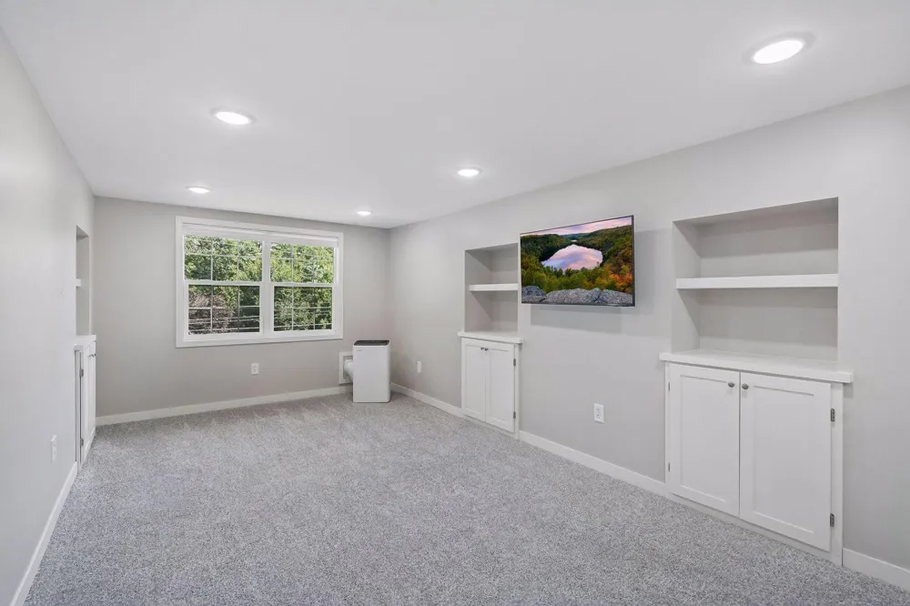 5913 Woodland Circle Minnetonka, MN 55345