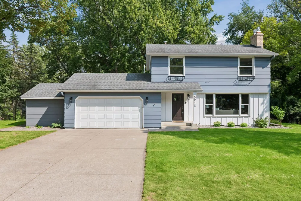 5913 Woodland Circle Minnetonka, MN 55345