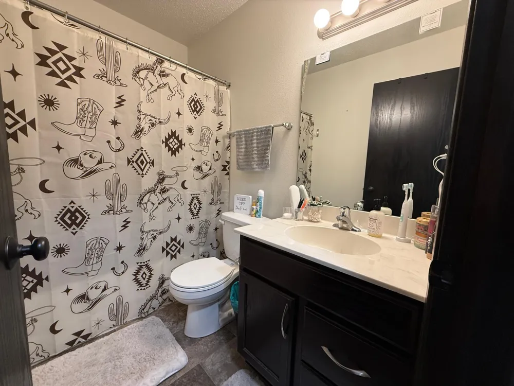 313 5th Street E Horace, ND 58047