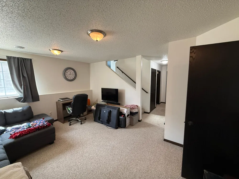 313 5th Street E Horace, ND 58047