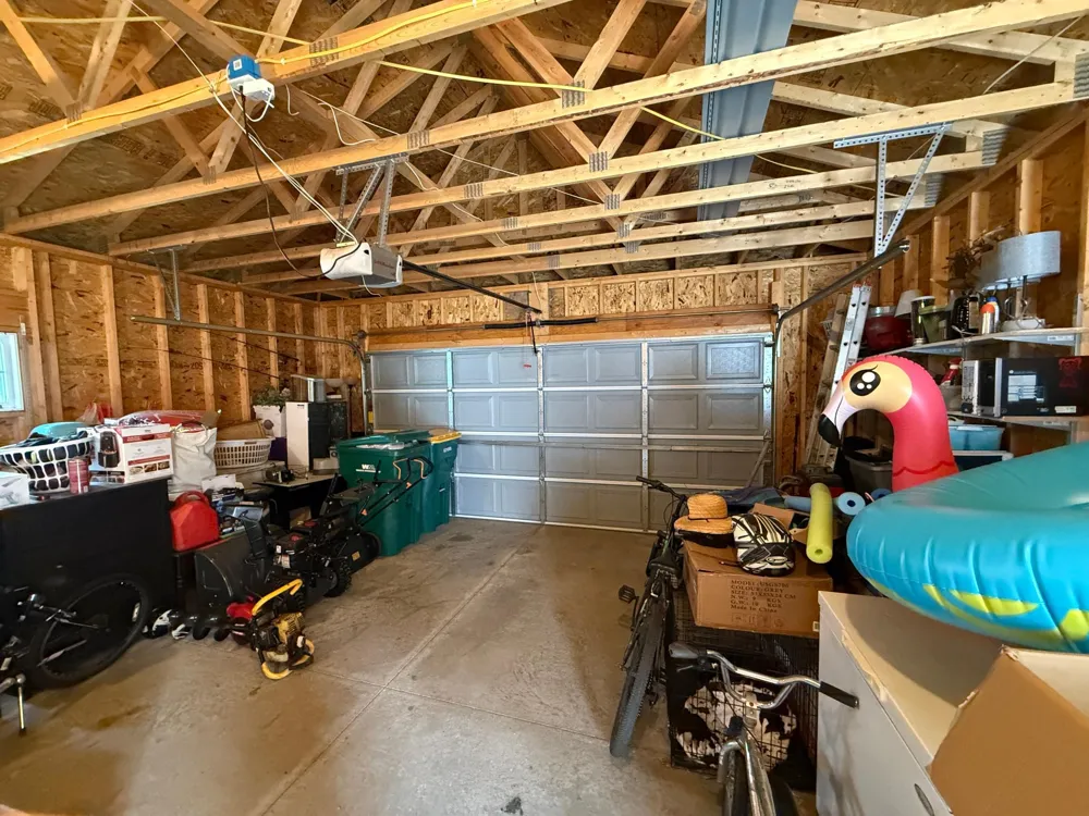 313 5th Street E Horace, ND 58047