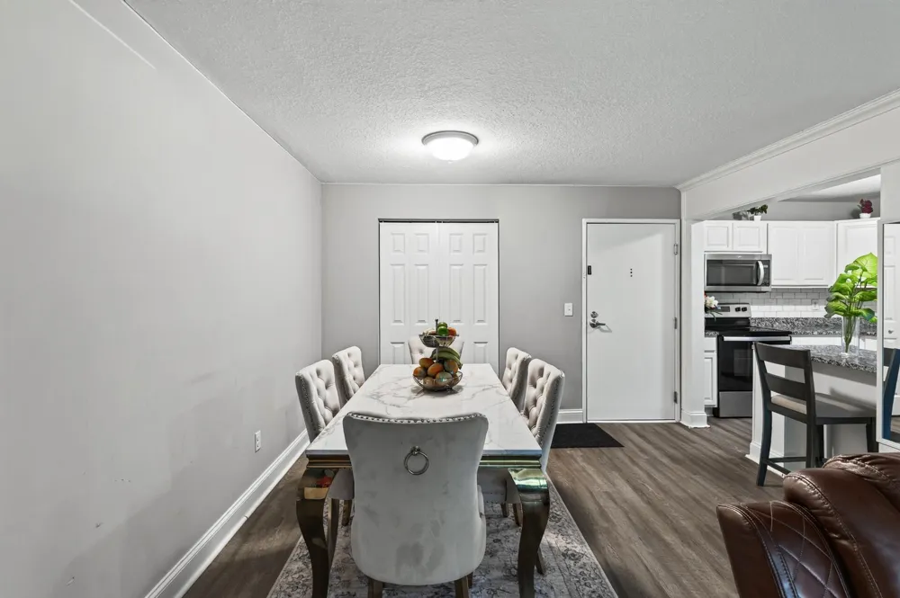 1700 Four Oaks Road #159 Eagan, MN 55121