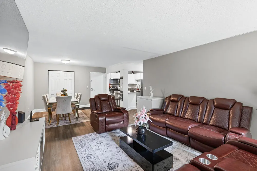 1700 Four Oaks Road #159 Eagan, MN 55121