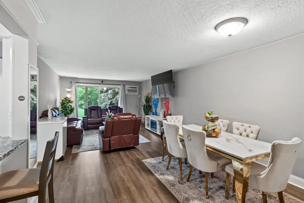 1700 Four Oaks Road #159 Eagan, MN 55121