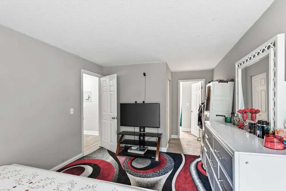 1700 Four Oaks Road #159 Eagan, MN 55121
