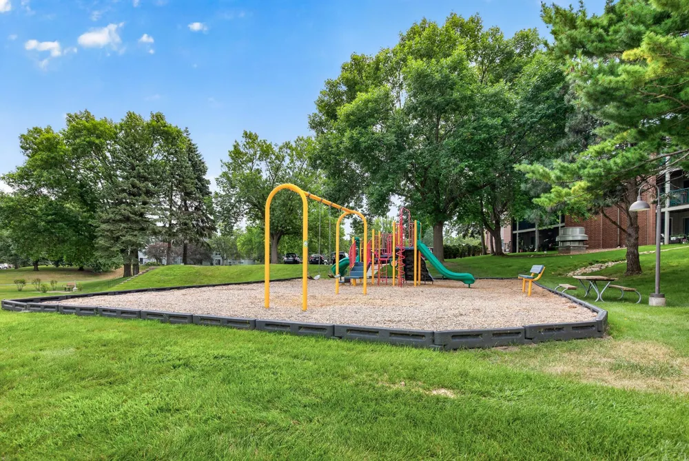 1700 Four Oaks Road #159 Eagan, MN 55121