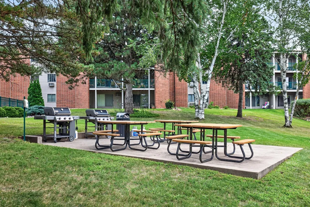1700 Four Oaks Road #159 Eagan, MN 55121
