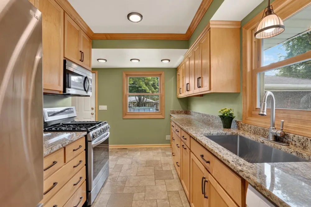 7327 Columbus Avenue Richfield, MN 55423
