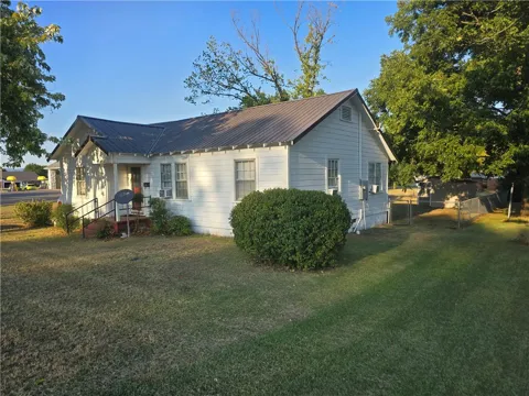 809 Rogers Street