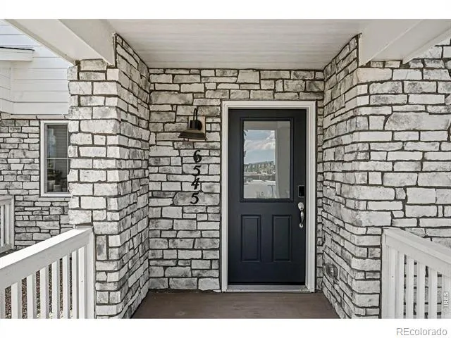 6545 Nepal Street Aurora, CO 80019