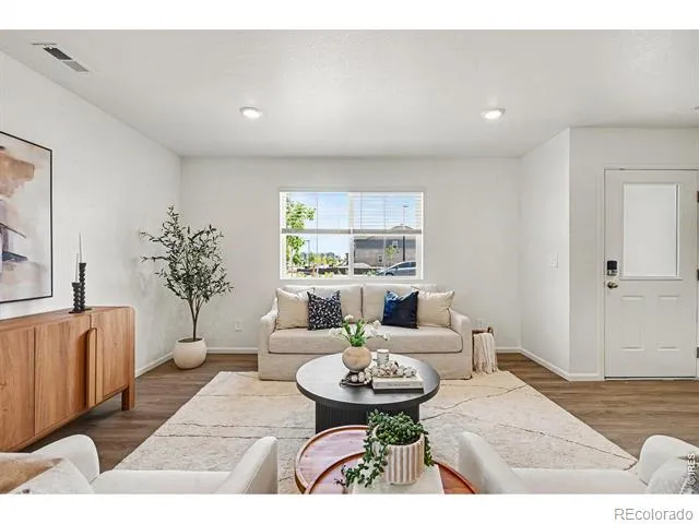 6545 Nepal Street Aurora, CO 80019