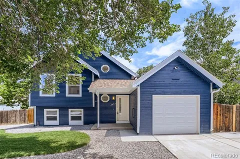 4852 S Salida Court