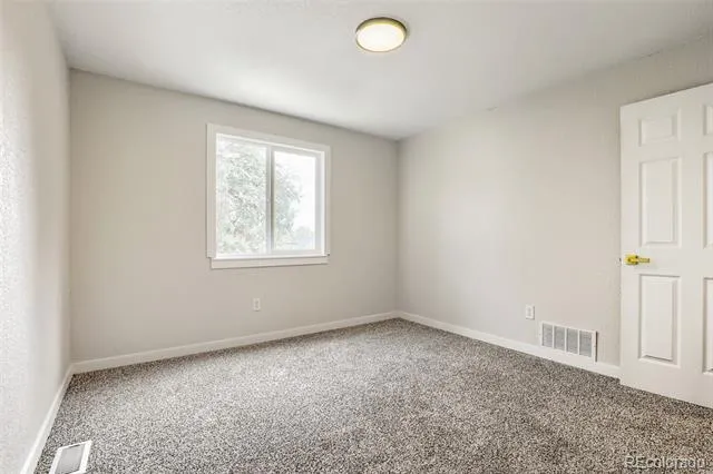 4852 S Salida Court Aurora, CO 80015