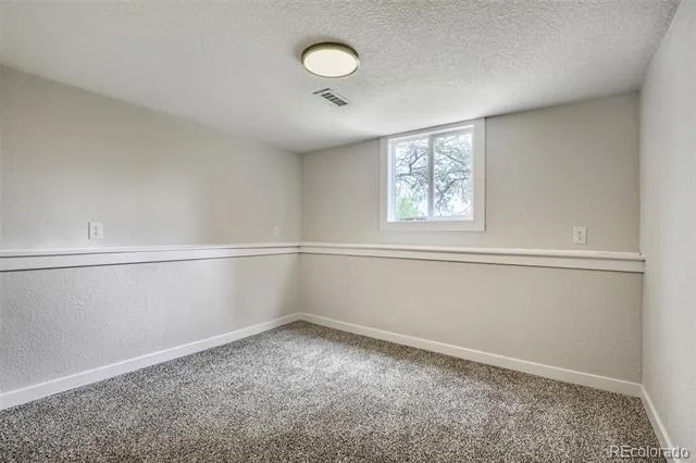 4852 S Salida Court Aurora, CO 80015