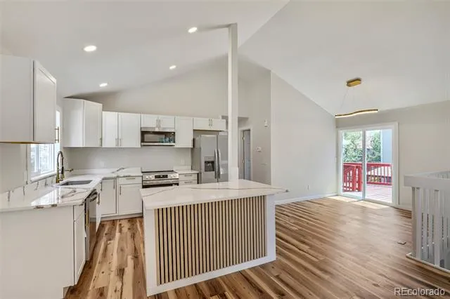 4852 S Salida Court Aurora, CO 80015