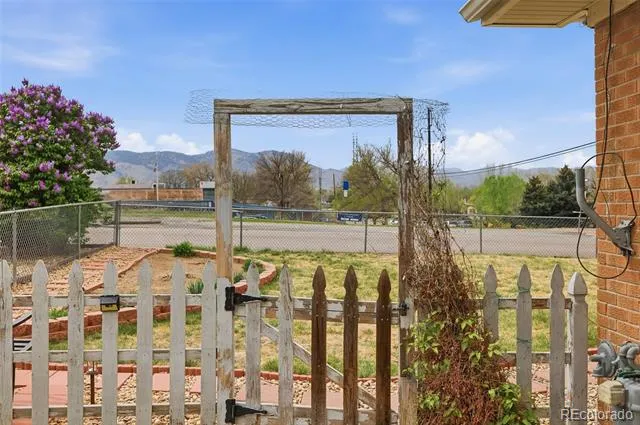 15790 W 10th Avenue Golden, CO 80401