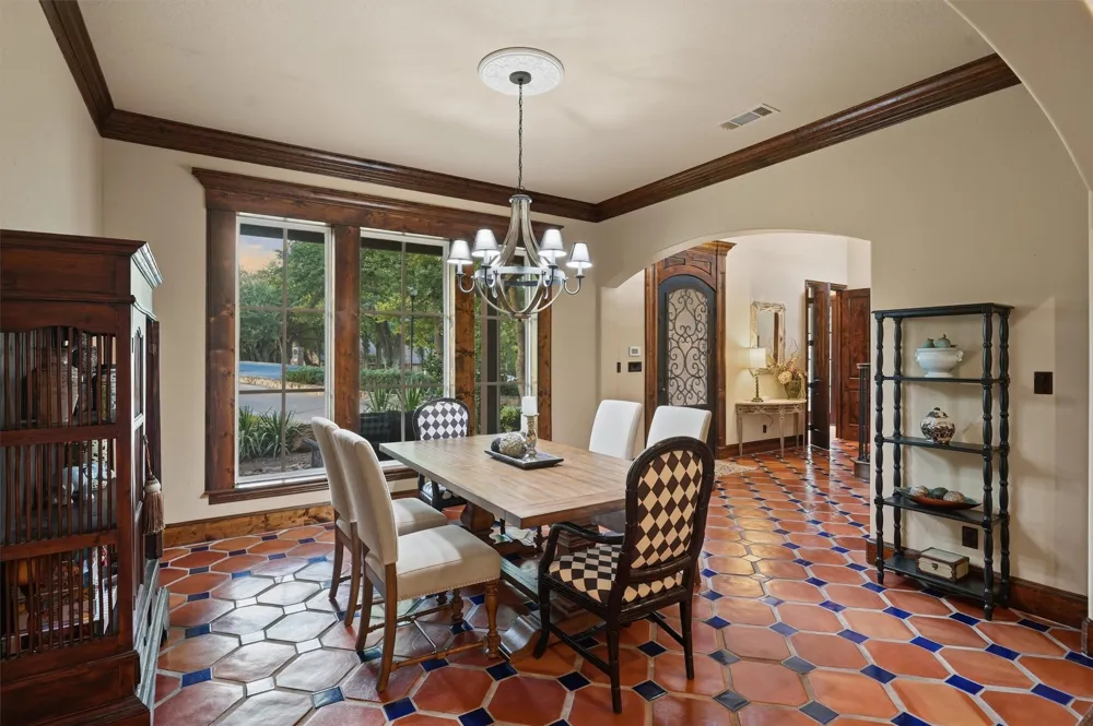 1501 Oaklawn Court Aledo, TX 76008
