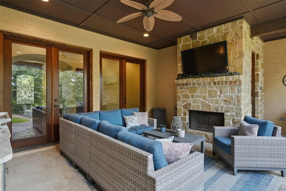 1501 Oaklawn Court Aledo, TX 76008
