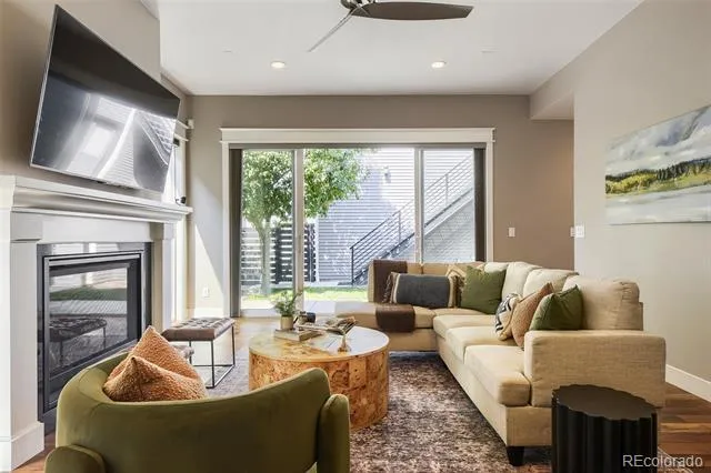 3275 S Logan Street Englewood, CO 80113