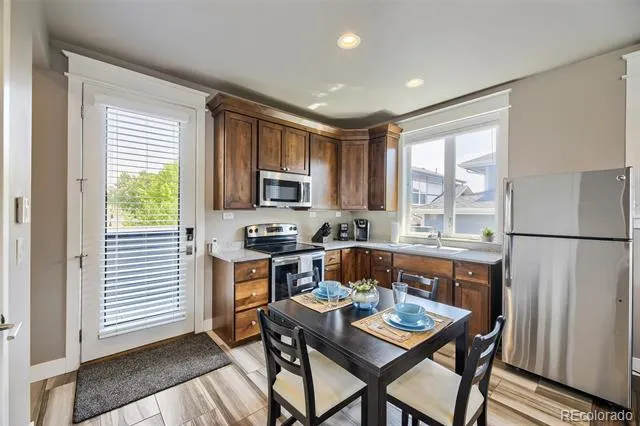 3275 S Logan Street Englewood, CO 80113