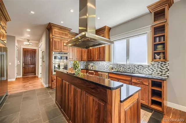 3275 S Logan Street Englewood, CO 80113