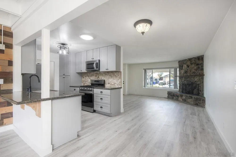 13239 Ann O Reno Lane Poway, CA 92064