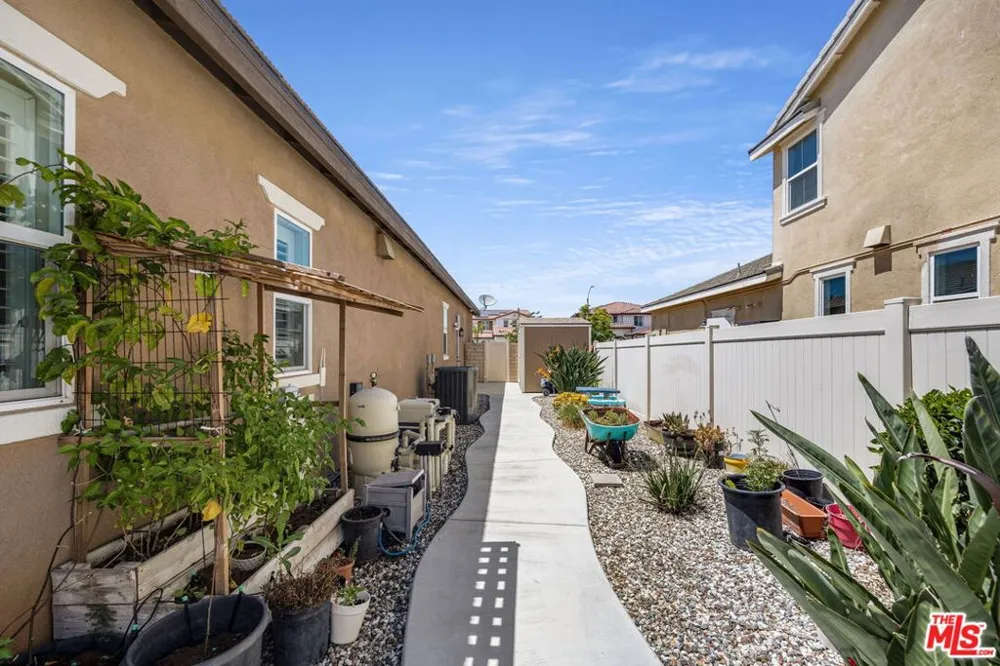 13447 Gold Medal Court Riverside, CA 92503
