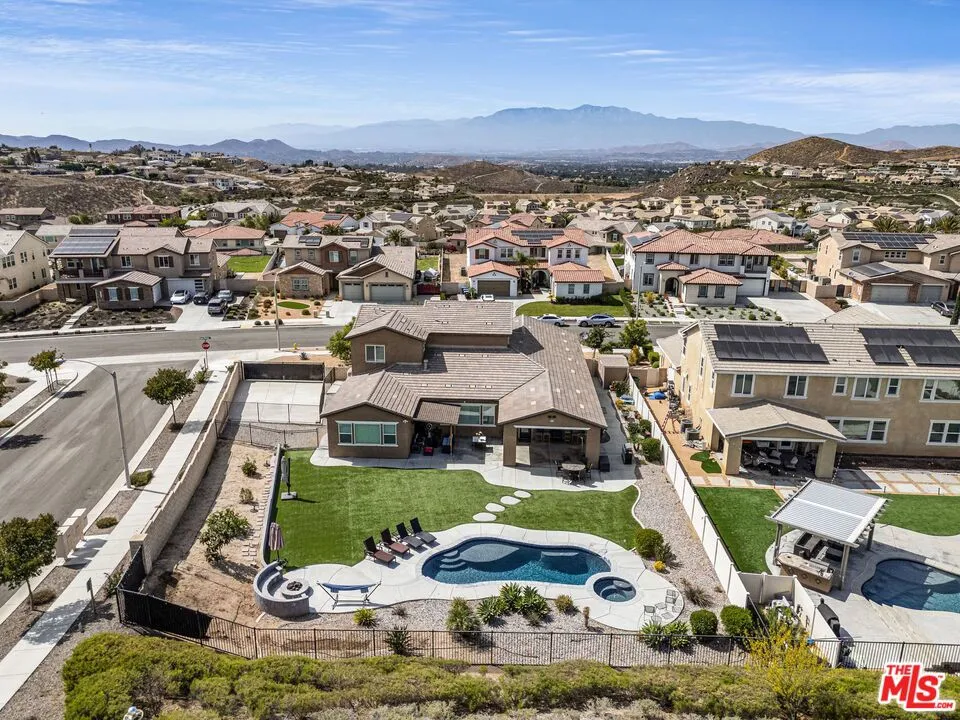 13447 Gold Medal Court Riverside, CA 92503
