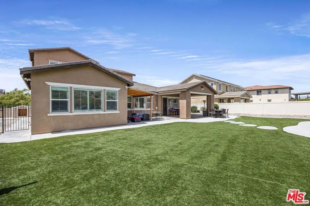 13447 Gold Medal Court Riverside, CA 92503
