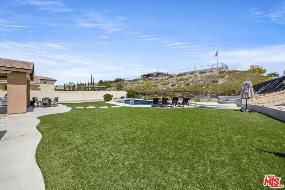 13447 Gold Medal Court Riverside, CA 92503