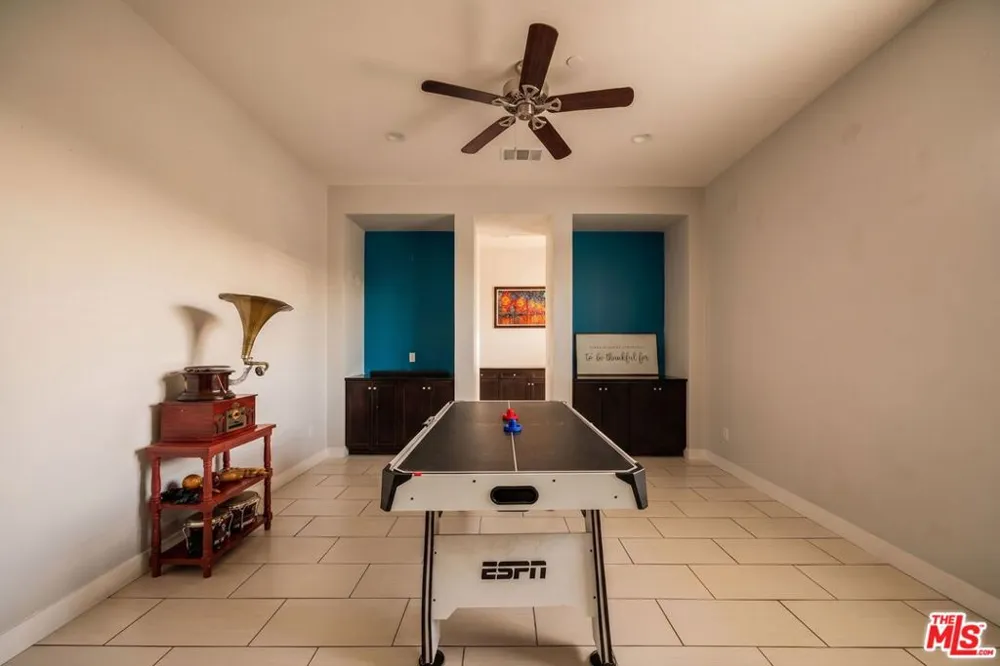 13447 Gold Medal Court Riverside, CA 92503