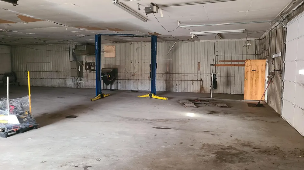 933 E Crosstown Parkway Kalamazoo, MI 49001