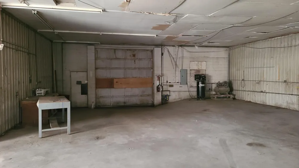 933 E Crosstown Parkway Kalamazoo, MI 49001