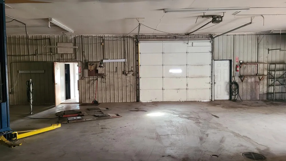 933 E Crosstown Parkway Kalamazoo, MI 49001