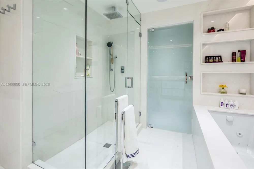 360 Ocean Dr #804S Key Biscayne, FL 33149