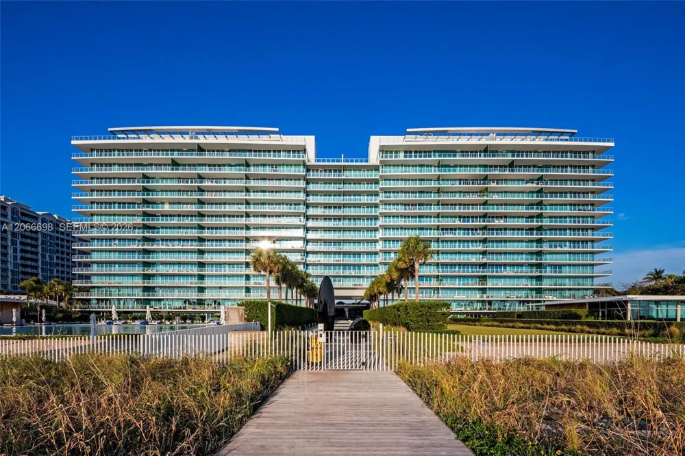 360 Ocean Dr #804S Key Biscayne, FL 33149