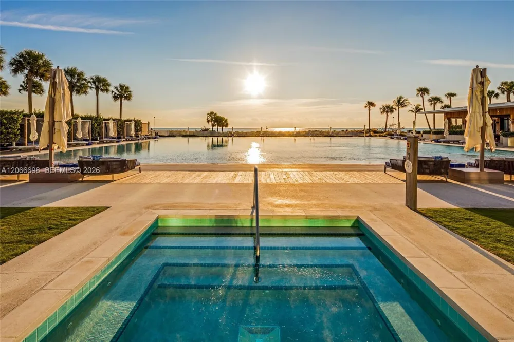 360 Ocean Dr #804S Key Biscayne, FL 33149