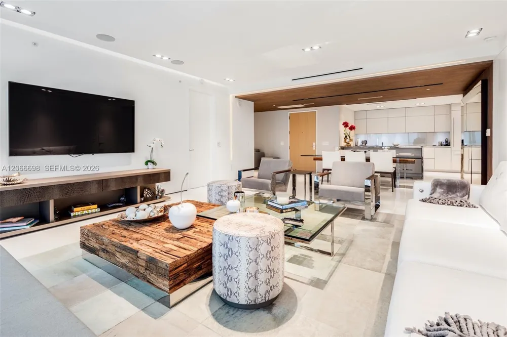 360 Ocean Dr #804S Key Biscayne, FL 33149