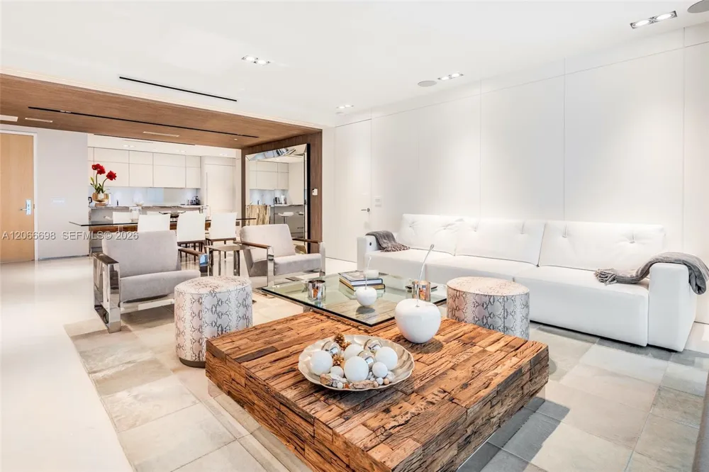 360 Ocean Dr #804S Key Biscayne, FL 33149