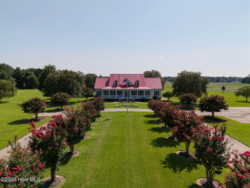 289 Pasquotank Boulevard Hertford, NC 27944